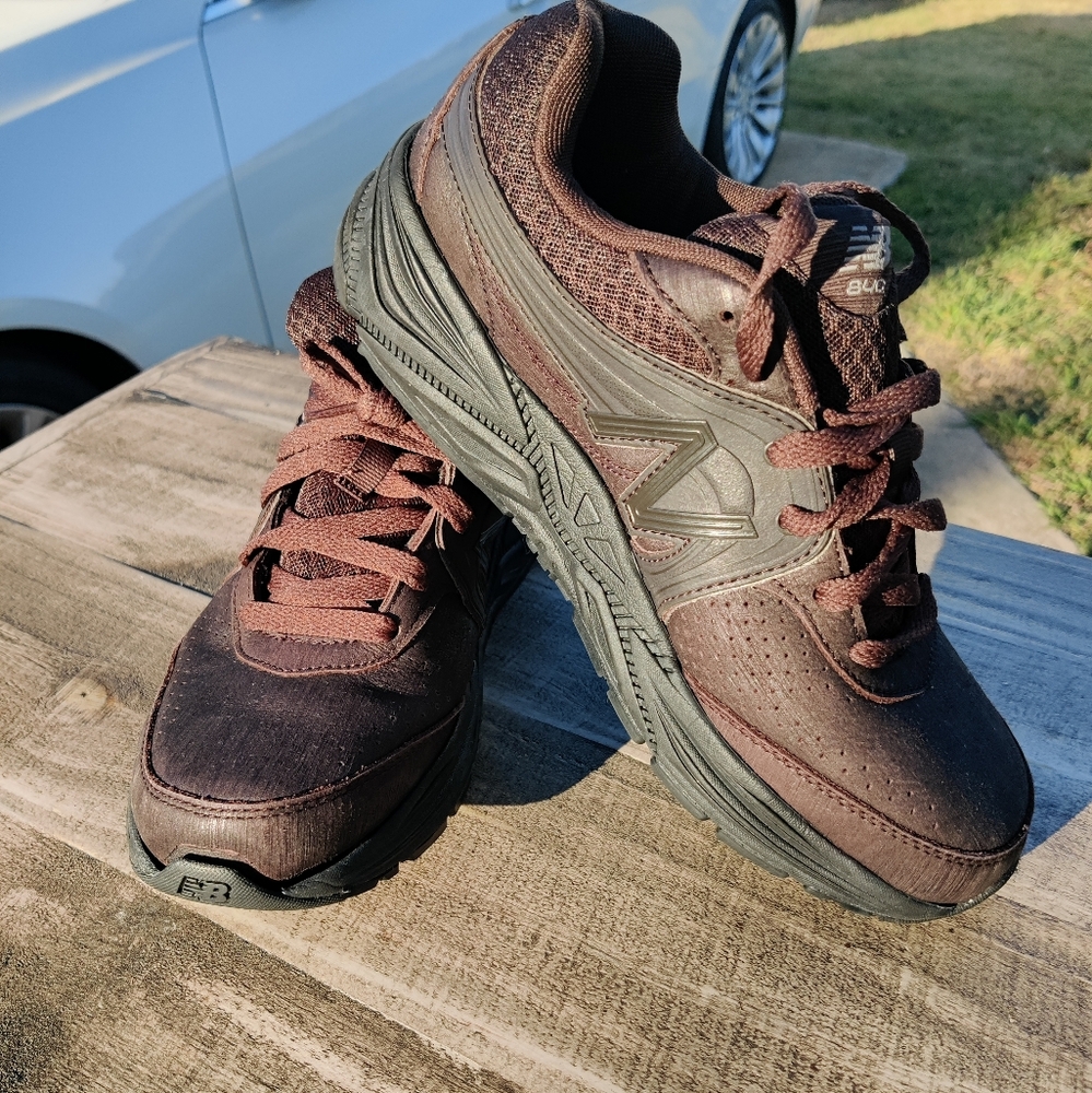 New Balance Men's Dark Brown Athletic Shoes